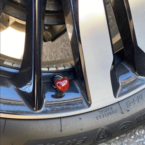 Custom Valve Stem Caps. ♥️ and ⭐️ - Picture 3 of 8
